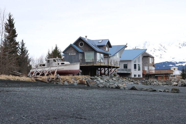 Homes at Miller's Landing in Seward, Alaska. Photo by Kelly Ireland. 